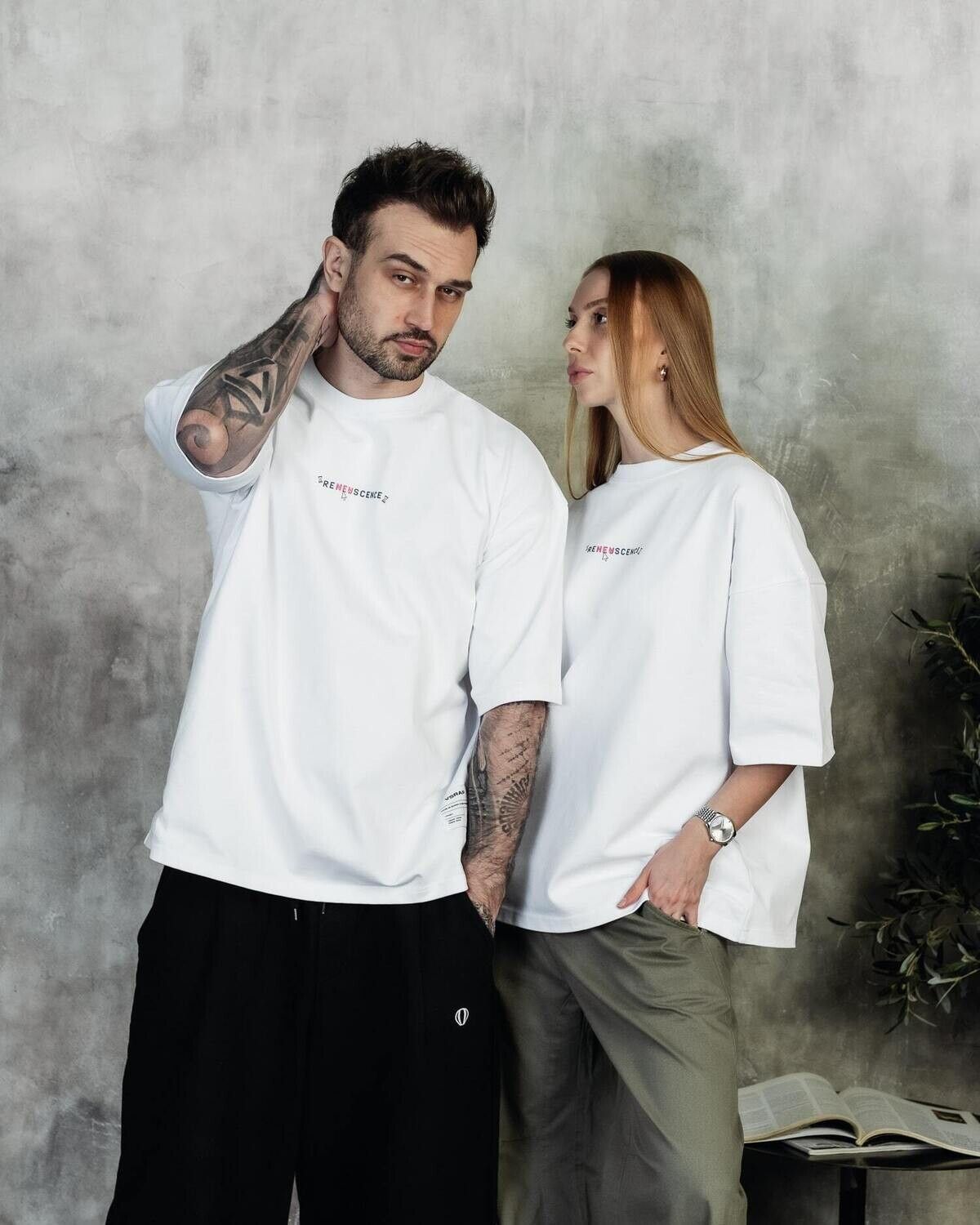 Футболка "reNEWssance" / pixel white