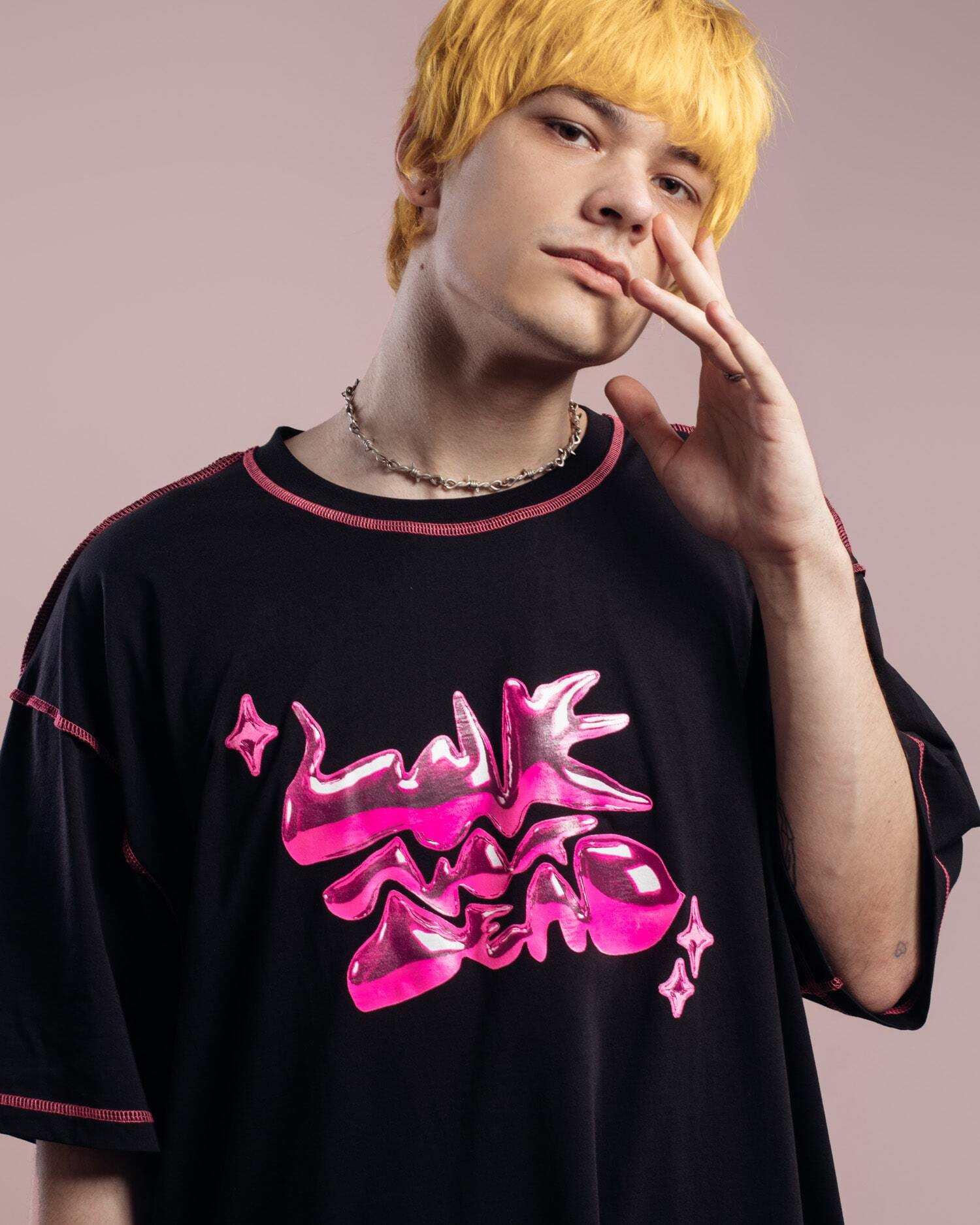 Футболка "Love Not Dead" black