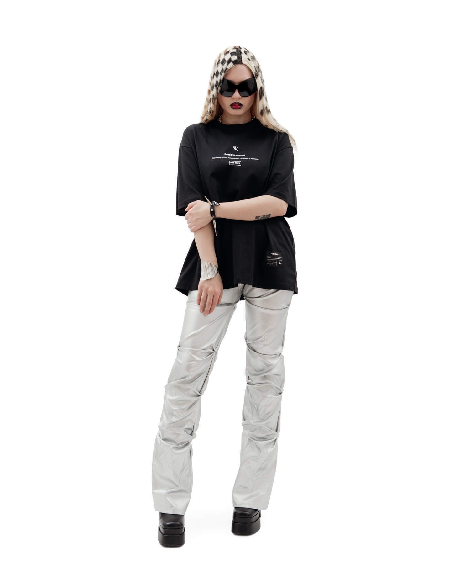 Футболка "Sensitive content" black