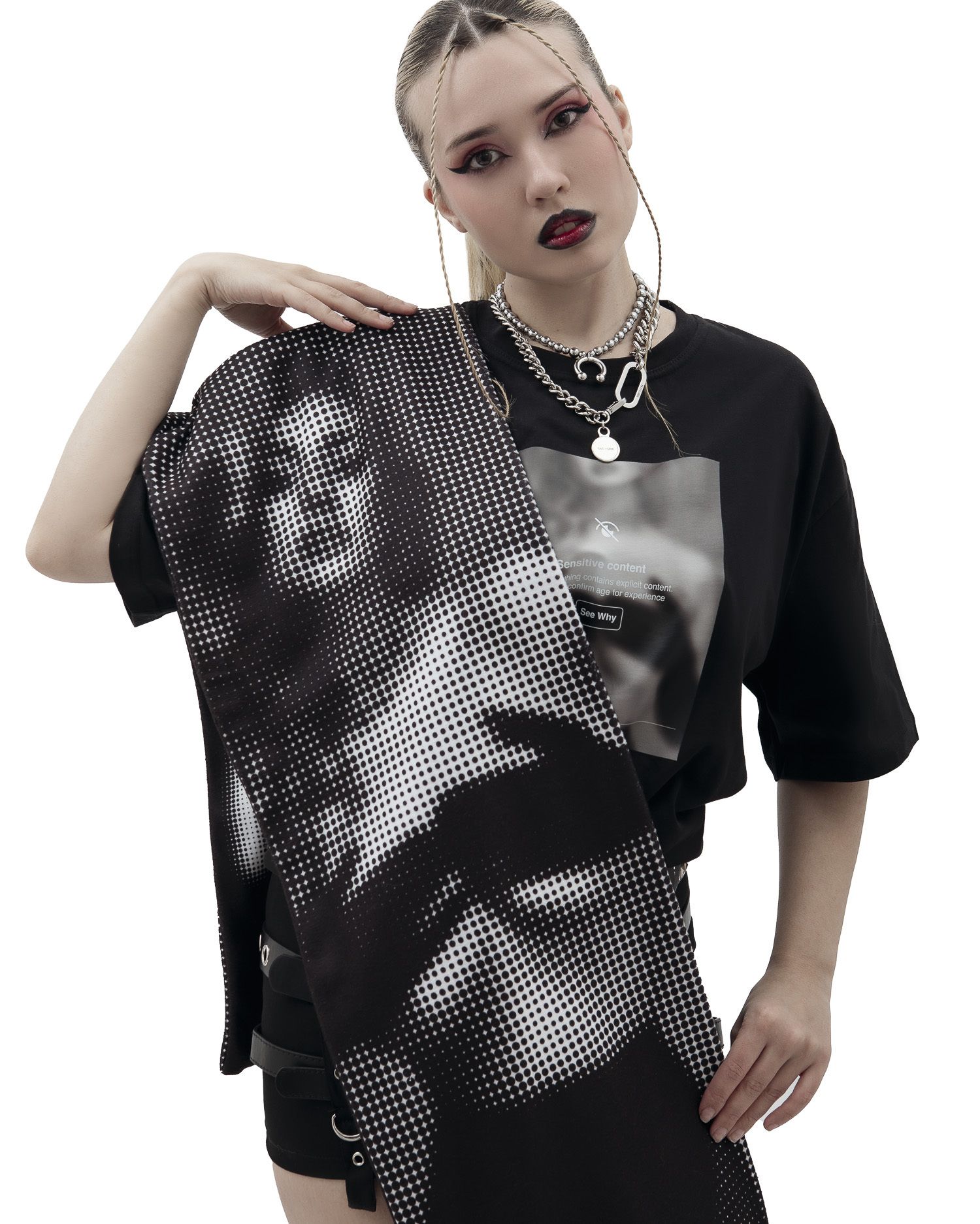 Футболка "PLAYBLONDE"